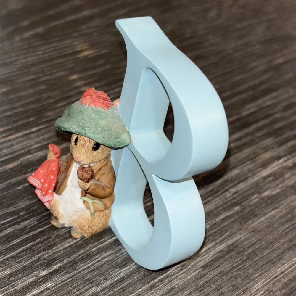 Peter Rabbit Alphabet Figurine Enesco 2005 Letter B Benjamin Bunny A4994
